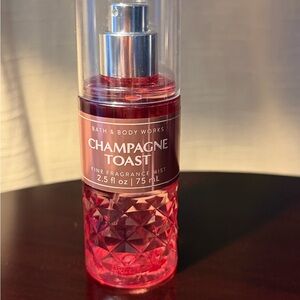 Bath & Body Works Champagne Toast Fragrance Mist - Vibrant Pink